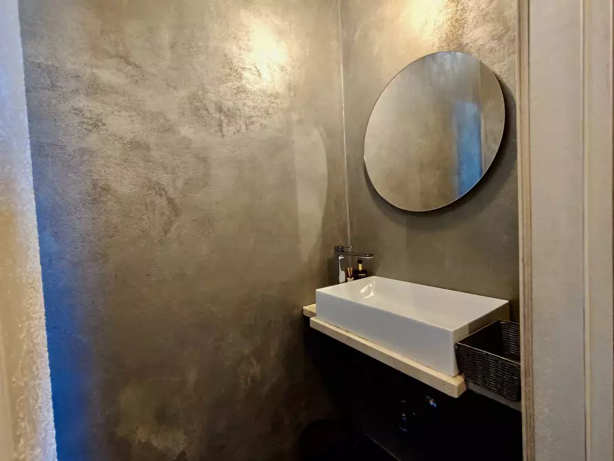 Immagine 12 di Locale commerciale in vendita  in Puntaldia a San Teodoro