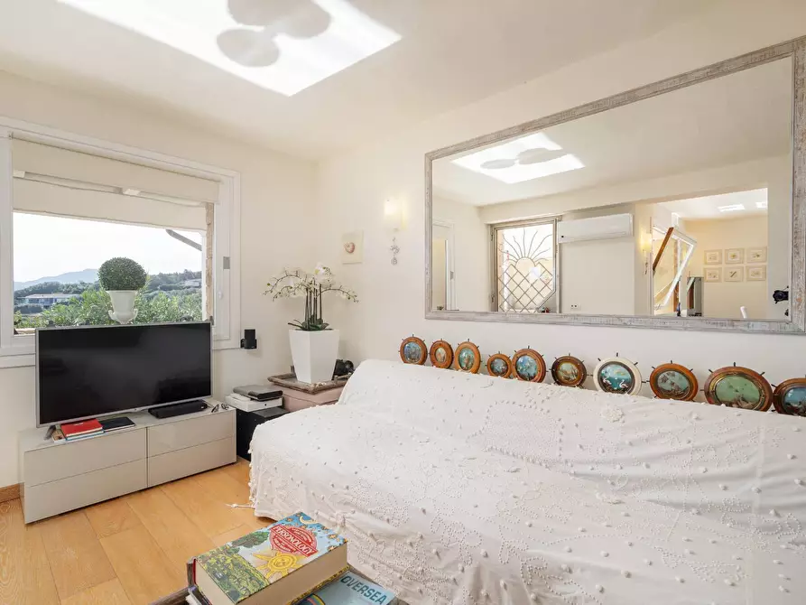 Immagine 21 di Villa in vendita  in Punta Lada a Olbia