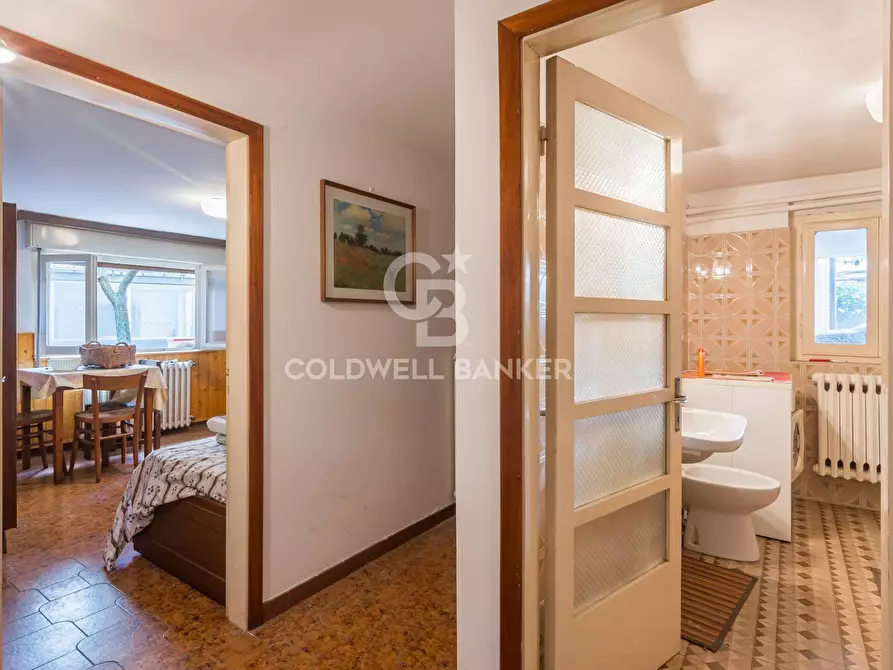 Immagine 6 di Appartamento in vendita  in Viale Tripoli a Riccione