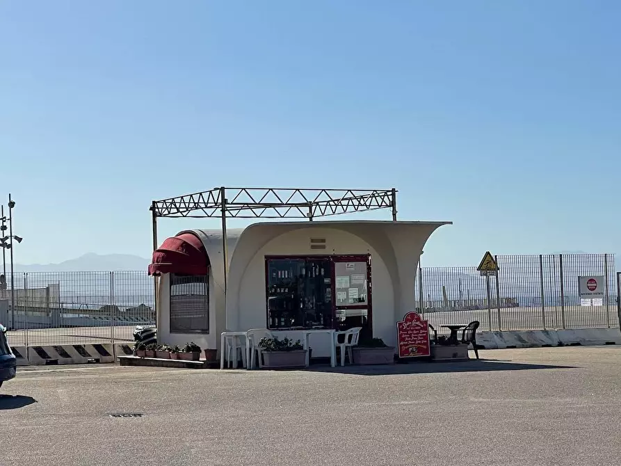 Immagine 1 di Attività commerciale in vendita  in Stazione Marittima - Golfo Aranci a Golfo Aranci