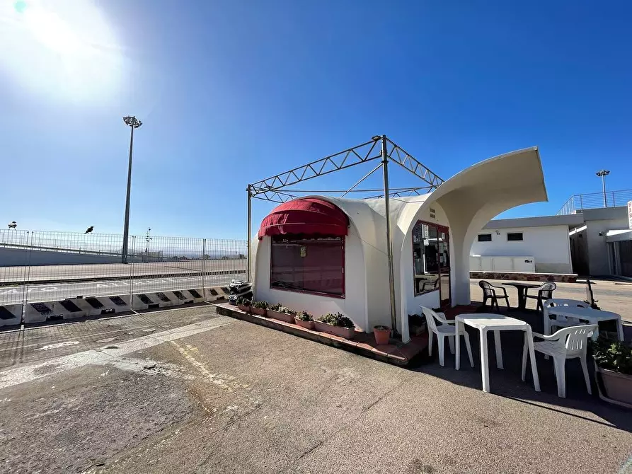 Immagine 5 di Attività commerciale in vendita  in Stazione Marittima - Golfo Aranci a Golfo Aranci