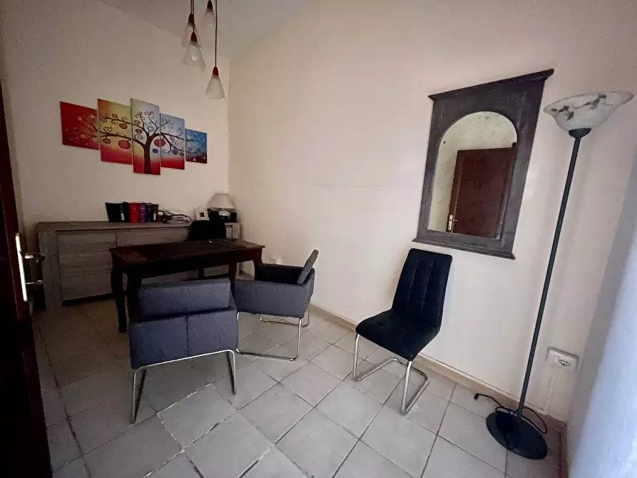 Immagine 19 di Locale commerciale in vendita  in Via Sarra lu Entu Canniggione Costa Smeralda a Arzachena