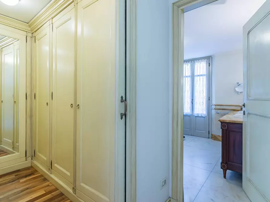 Immagine 23 di Villa in vendita  in Viale D. Chiesa a Riccione