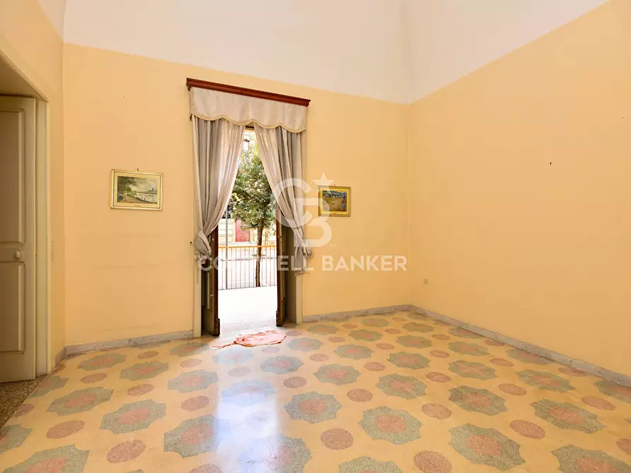Immagine 1 di Casa indipendente in vendita  in Via Roma a Copertino