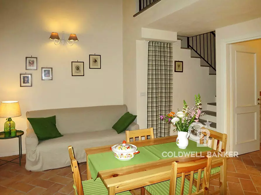 Immagine 4 di Appartamento in vendita  in Località camporbiano a Gambassi Terme