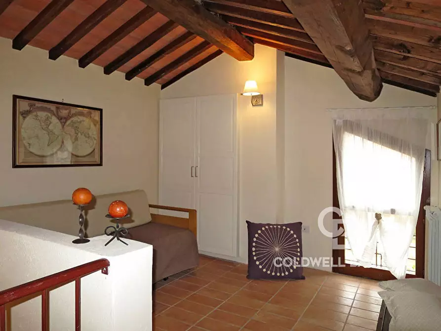 Immagine 5 di Appartamento in vendita  in Località camporbiano a Gambassi Terme