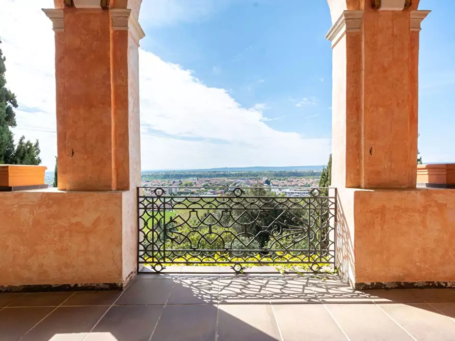 Immagine 30 di Villa in vendita  in strada Cascina Giocco a Biella