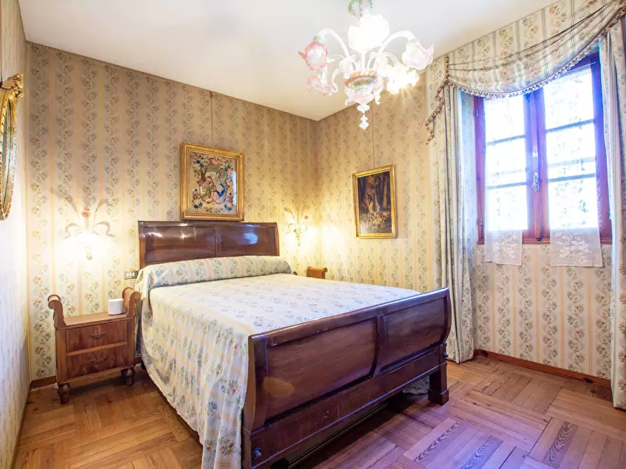 Immagine 13 di Villa in vendita  in Località Pozzuolo a Lerici