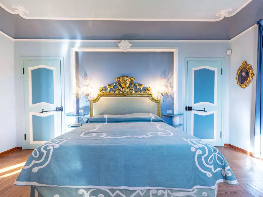 Immagine 18 di Villa in vendita  in Località Pozzuolo a Lerici