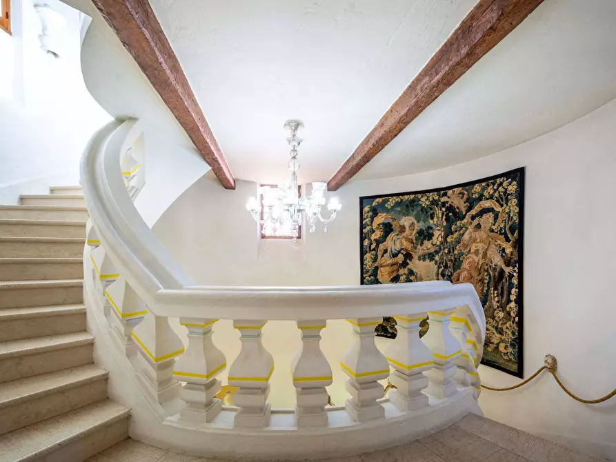 Immagine 24 di Villa in vendita  in Località Pozzuolo a Lerici