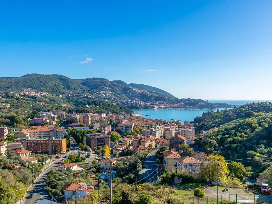 Immagine 27 di Villa in vendita  in Località Pozzuolo a Lerici