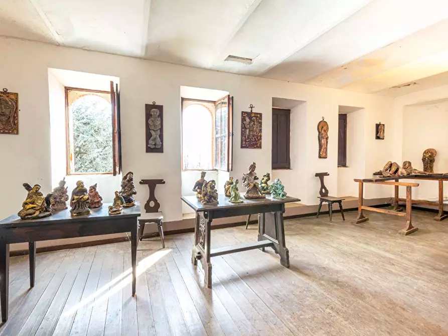 Immagine 20 di Castello in vendita  in Via Roma a Baldissero D'alba