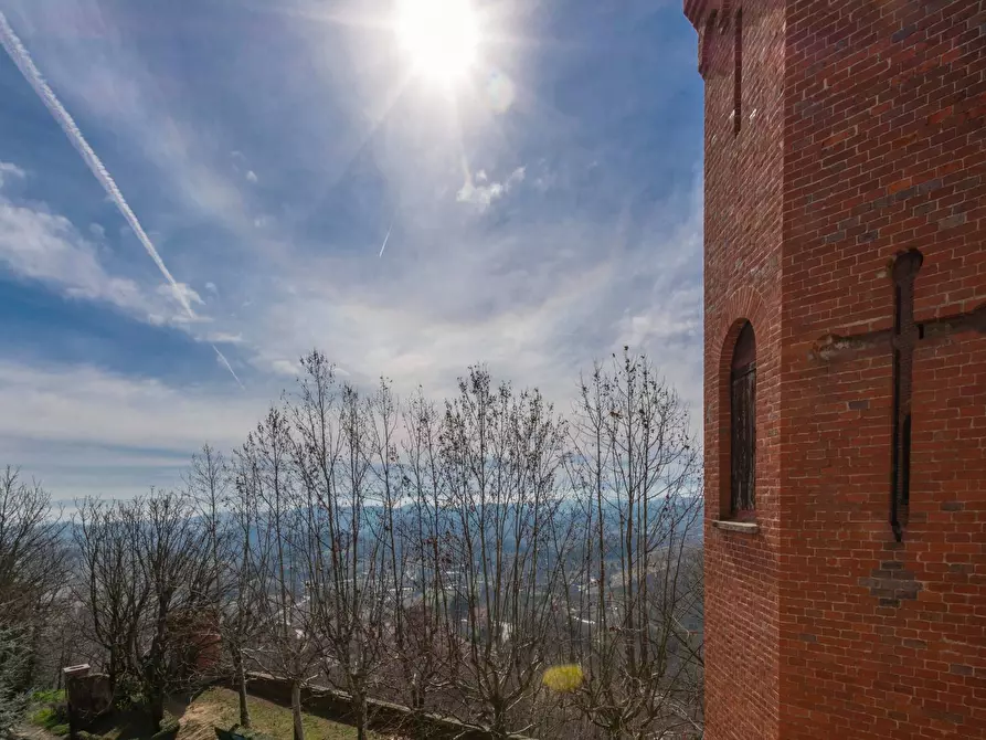 Immagine 22 di Castello in vendita  in Via Roma a Baldissero D'alba