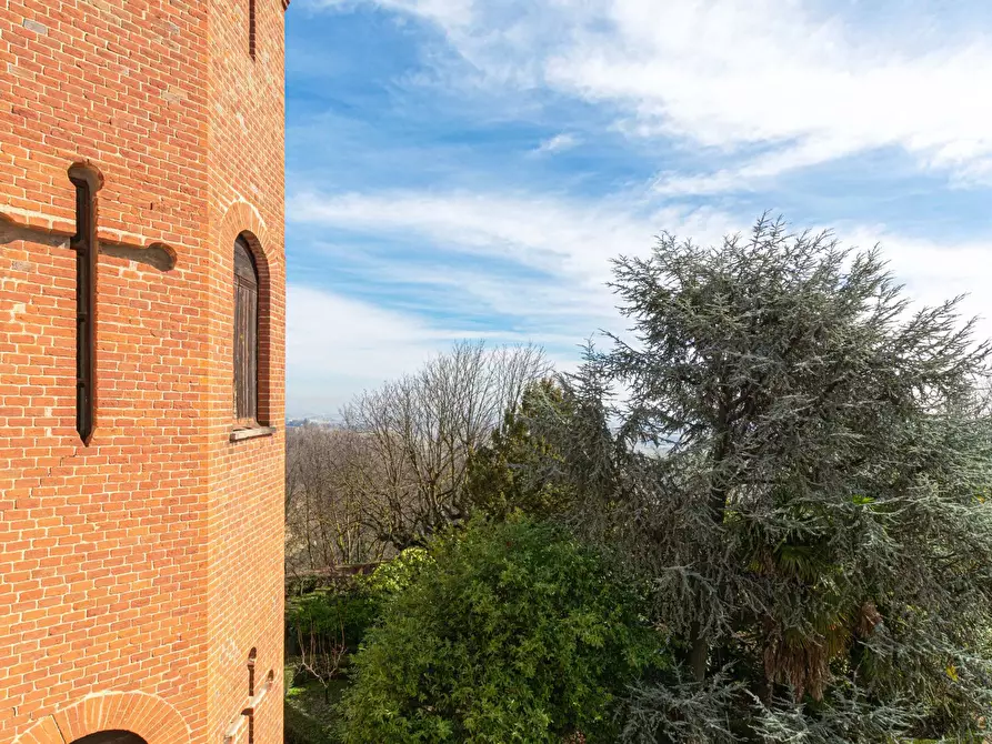 Immagine 23 di Castello in vendita  in Via Roma a Baldissero D'alba