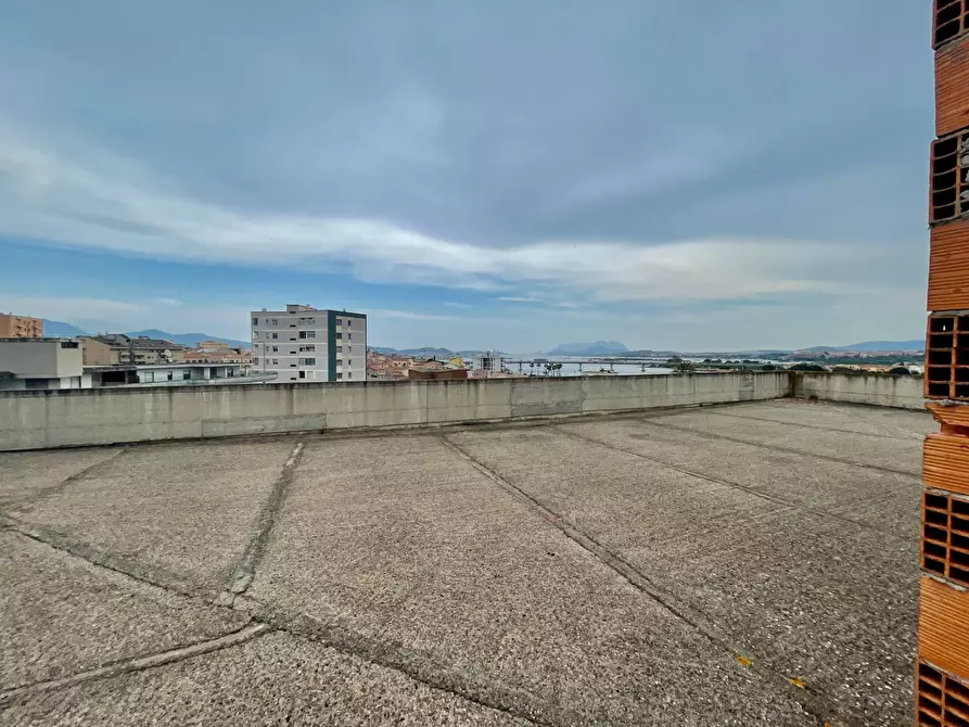 Immagine 20 di Terreno residenziale in vendita  in Via Roma a Olbia