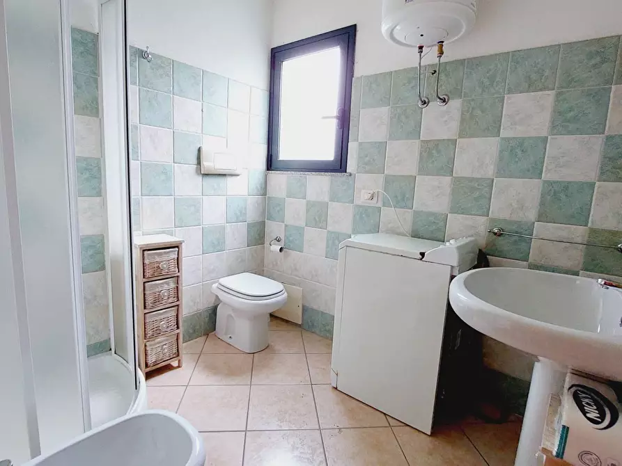 Immagine 8 di Appartamento in vendita  in via mannironi a Budoni