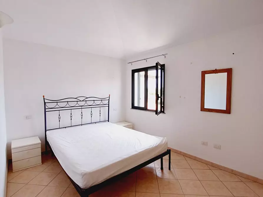 Immagine 10 di Appartamento in vendita  in via mannironi a Budoni