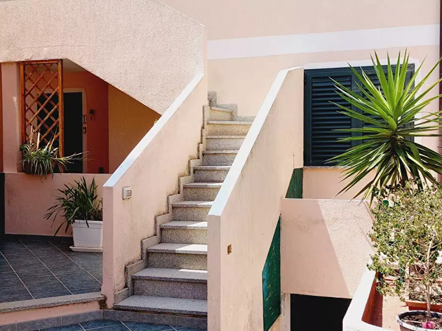 Immagine 5 di Appartamento in vendita  in via mannironi a Budoni