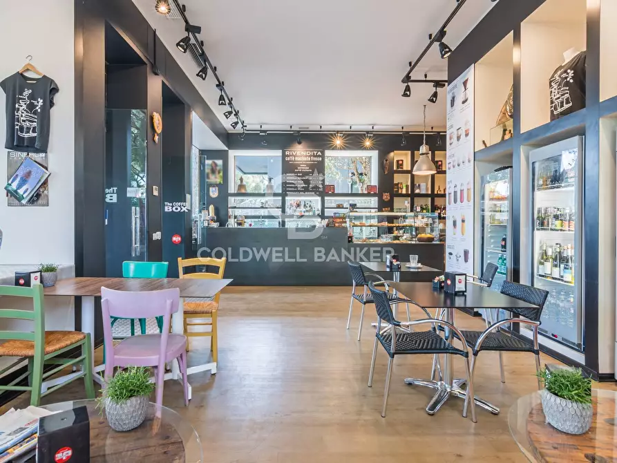Immagine 3 di Bar / Ristorante in vendita  in Viale Ceccarini a Riccione