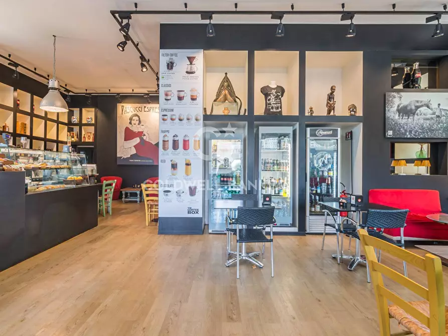 Immagine 5 di Bar / Ristorante in vendita  in Viale Ceccarini a Riccione