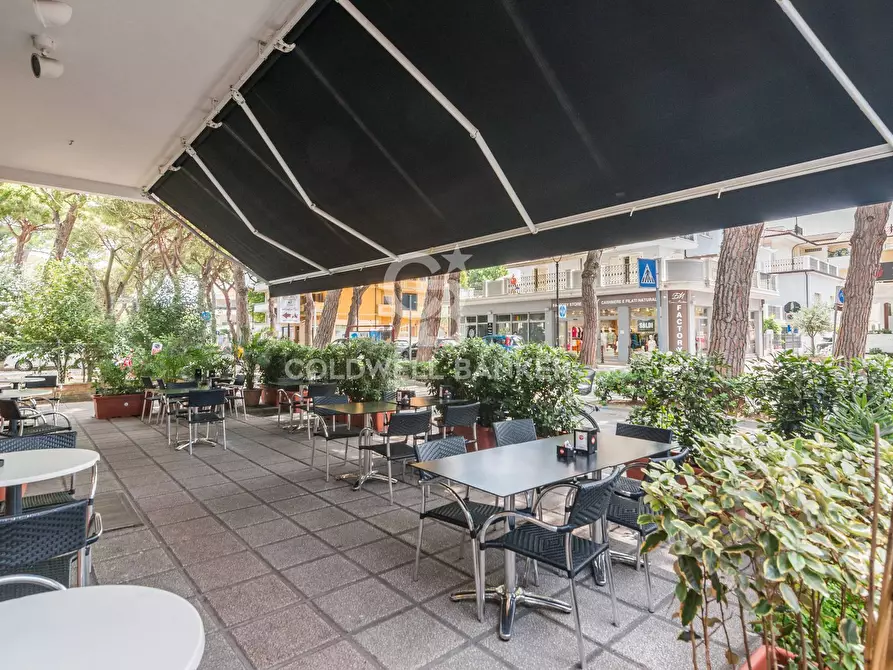 Immagine 15 di Bar / Ristorante in vendita  in Viale Ceccarini a Riccione