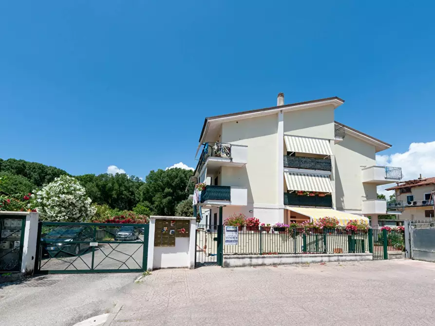 Immagine 2 di Appartamento in vendita  in Via Velina a Castelnuovo Cilento