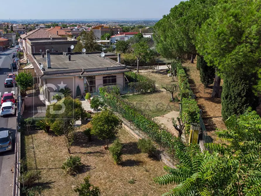 Immagine 1 di Villa in vendita  in Via Daniele Manin a Marino