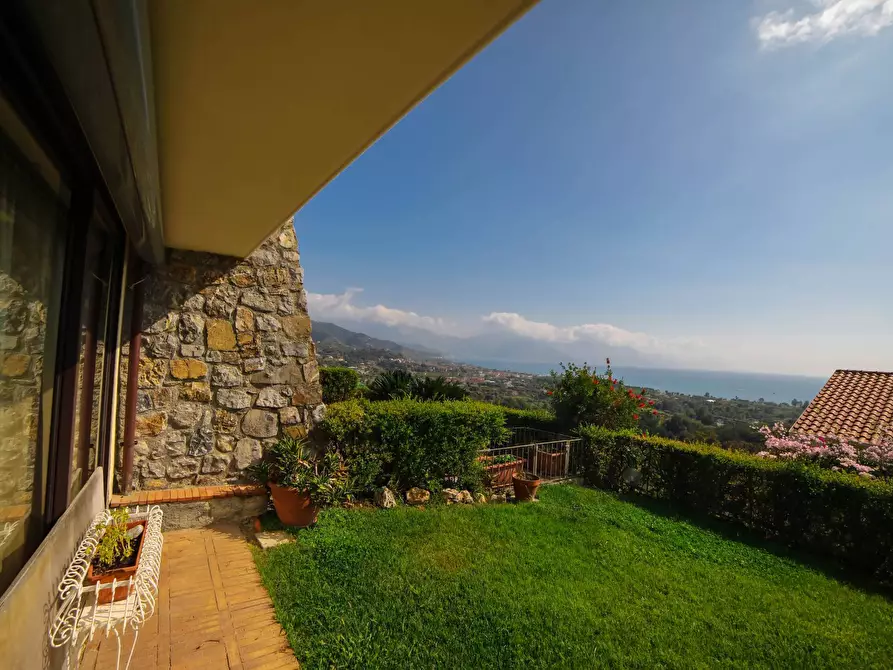 Immagine 15 di Villa in vendita  in SCARIO  - GOLFO DI POLICASTRO a Santa Marina