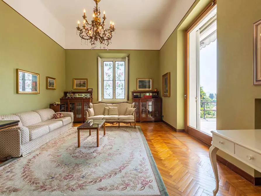 Immagine 22 di Villa in vendita  in Via Della Costa a Longone Al Segrino