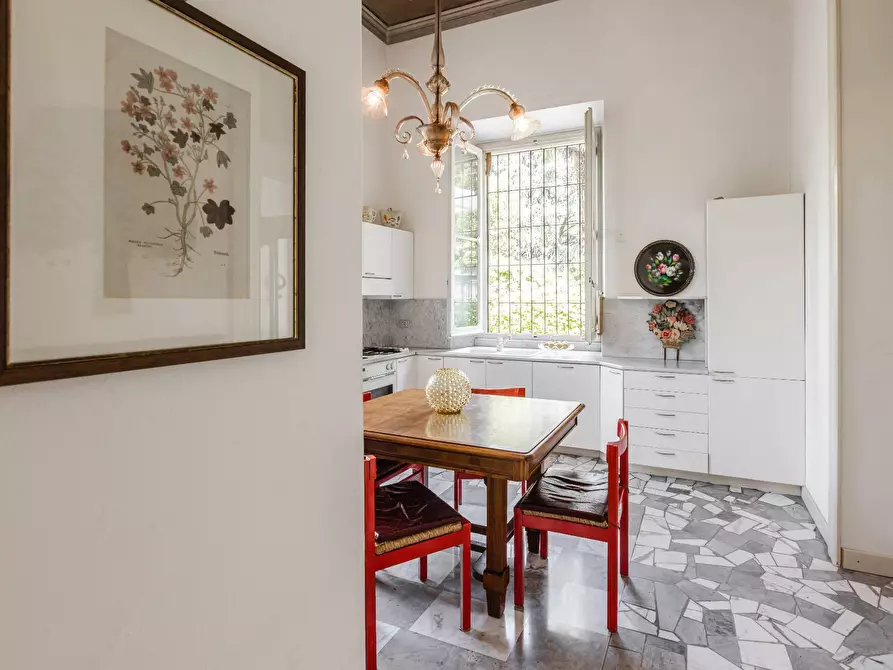 Immagine 29 di Villa in vendita  in Via Della Costa a Longone Al Segrino