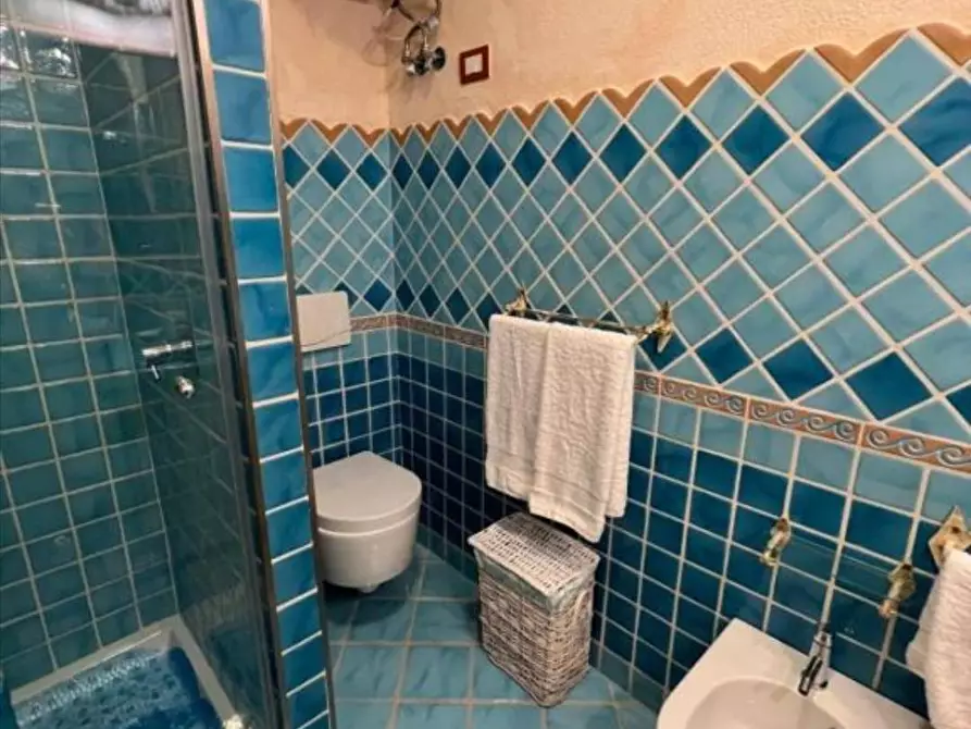 Immagine 21 di Appartamento in vendita  in VIA PORTOROTONDO a Olbia