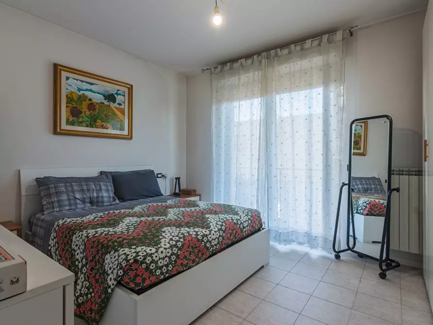 Immagine 9 di Appartamento in vendita  in Via Ravel a Cattolica