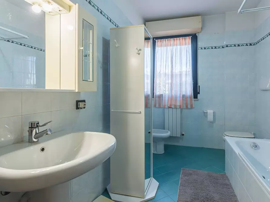 Immagine 18 di Appartamento in vendita  in Via Ravel a Cattolica