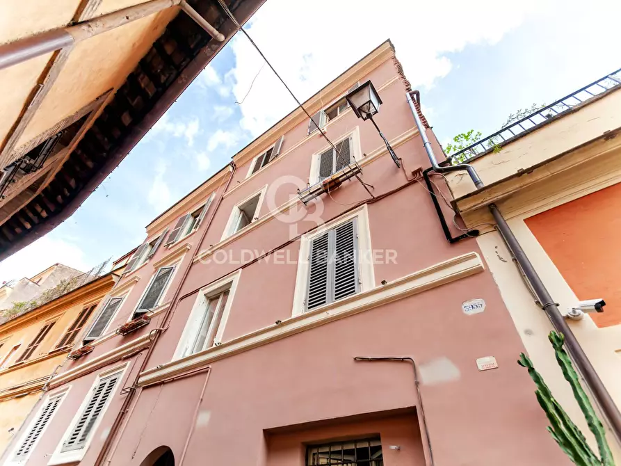 Immagine 25 di Appartamento in vendita  in Via Dei Ciancaleoni a Roma
