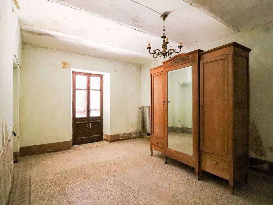 Immagine 17 di Rustico / casale in vendita  in Via Cavour a Cortiglione