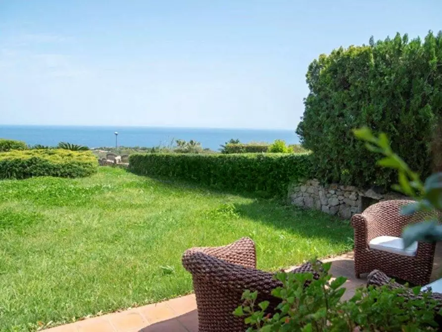 Immagine 4 di Villetta a schiera in vendita  in Punta Lada a Olbia