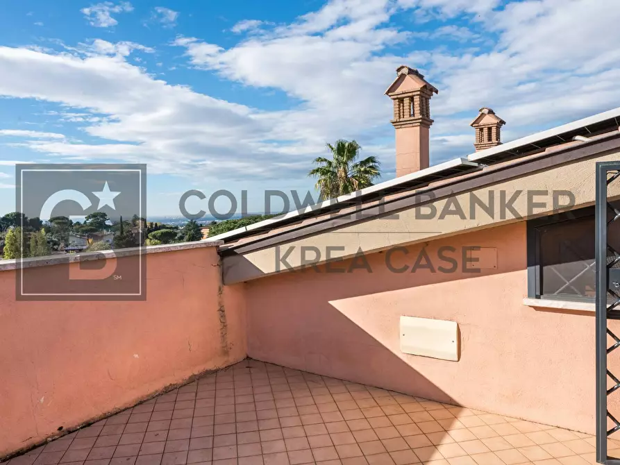 Immagine 30 di Villa in vendita  in Via Enrico Fermi a Frascati