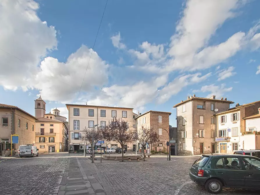 Immagine 1 di Appartamento in vendita  in Piazza della Rocca a Vetralla