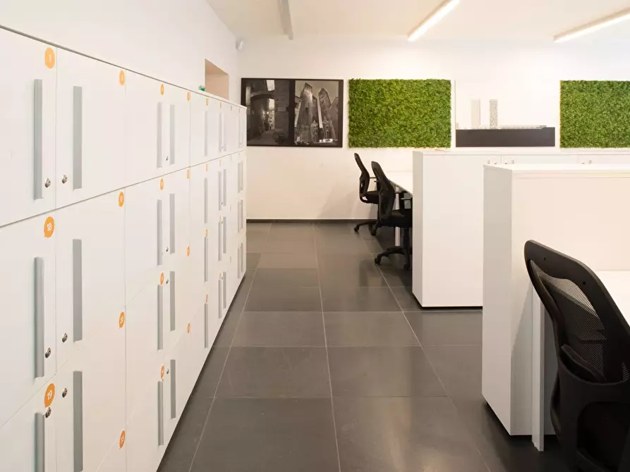 Immagine 5 di Ufficio in affitto  in Corso Barolo a Alba