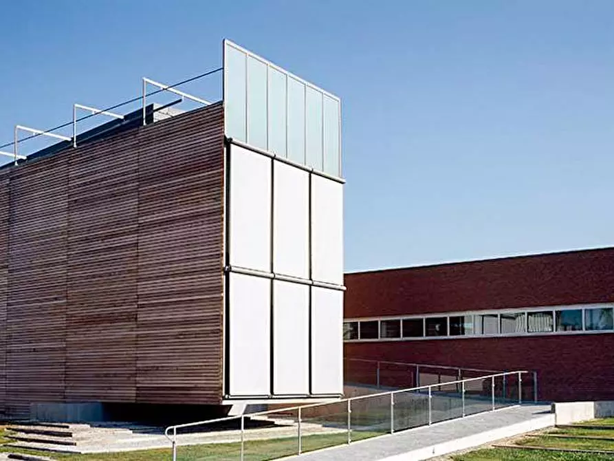 Immagine 19 di Ufficio in affitto  in Corso Barolo a Alba