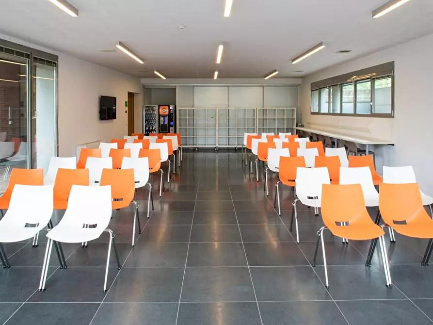 Immagine 11 di Ufficio in affitto  in Corso Barolo a Alba