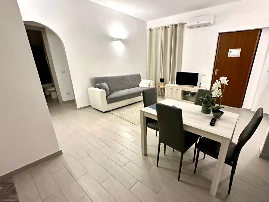 Immagine 20 di Villa in vendita  in Via Lazio a Olbia