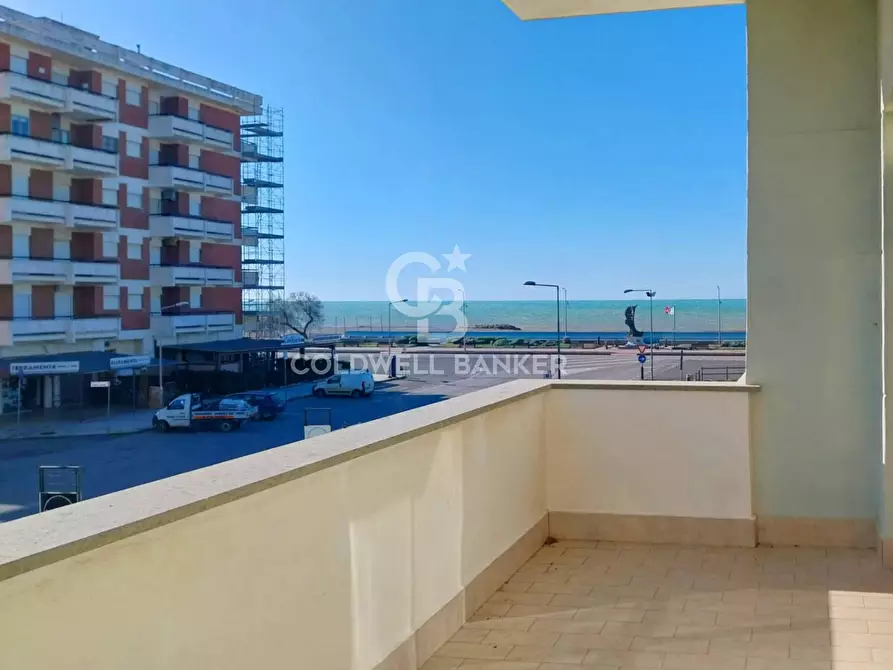 Immagine 1 di Appartamento in vendita  in Viale delle Sirene a Tarquinia