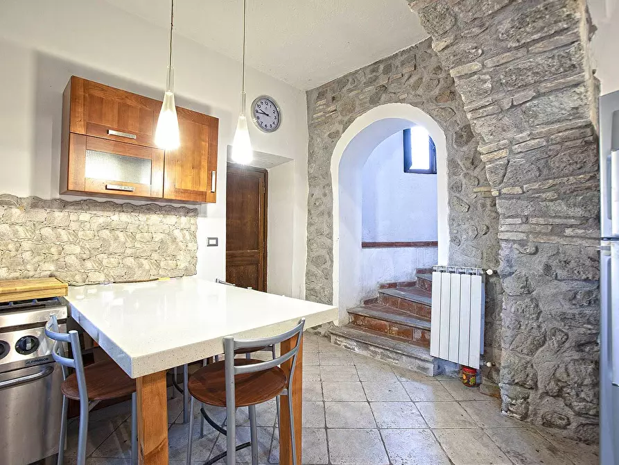 Immagine 15 di Rustico / casale in vendita  in Strada Provinciale Bomarzese a Bomarzo