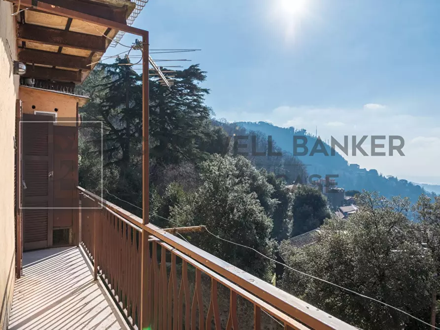 Immagine 18 di Appartamento in vendita  in Via della Costarella a Rocca Di Papa