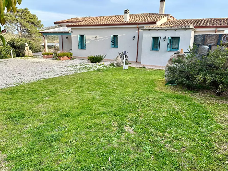 Immagine 7 di Villa in vendita  in Strada statale 125 a Olbia