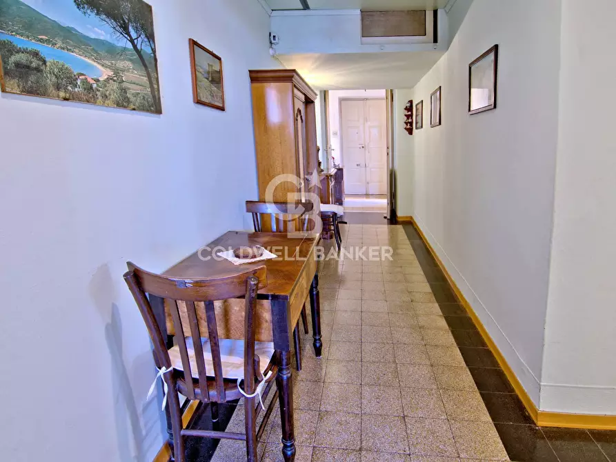Immagine 10 di Appartamento in vendita  in Via Ninci a Portoferraio