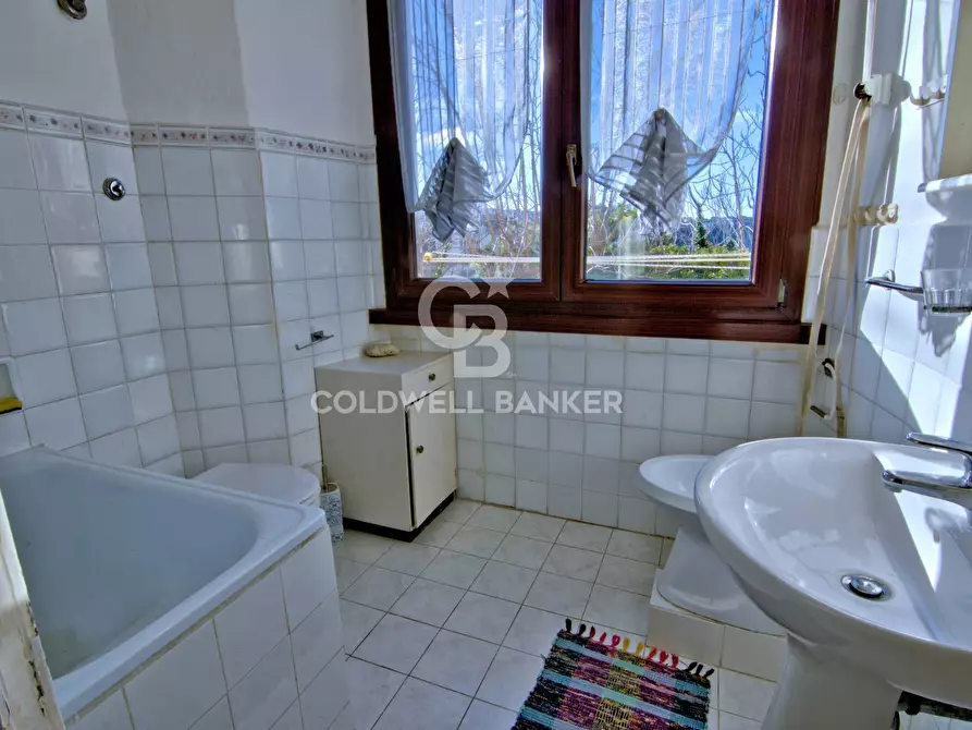 Immagine 26 di Appartamento in vendita  in Via Ninci a Portoferraio