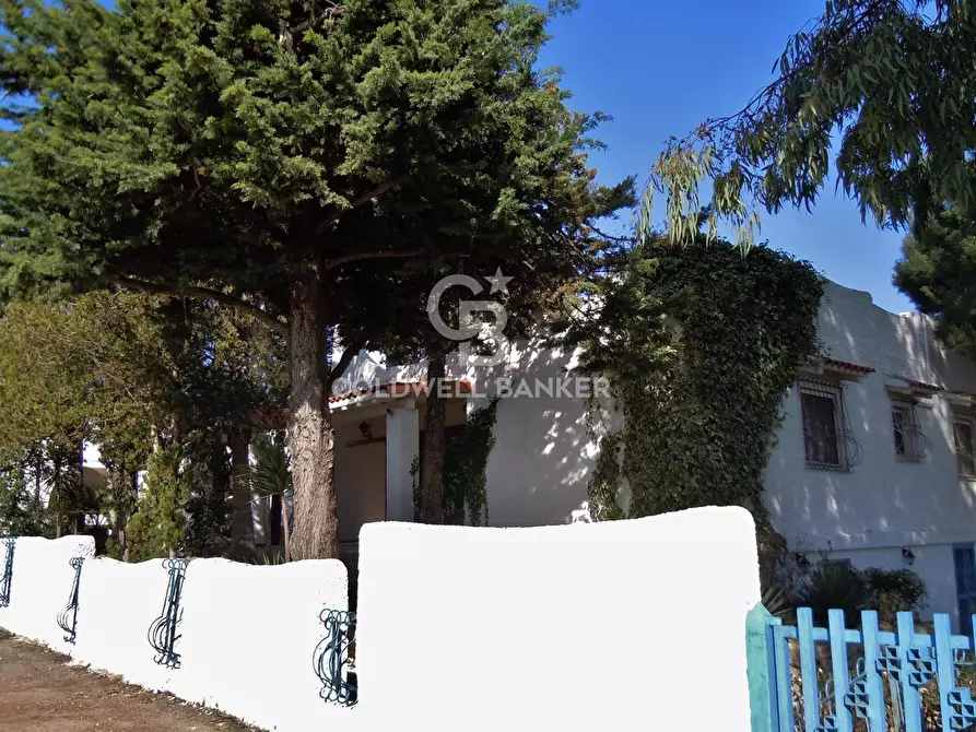 Immagine 1 di Villa in vendita  in Via Presicce a Porto Cesareo