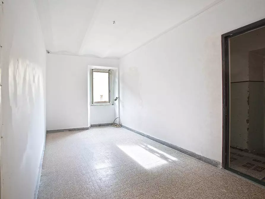 Immagine 8 di Appartamento in vendita  in Via Cardinal de Gambara a Viterbo